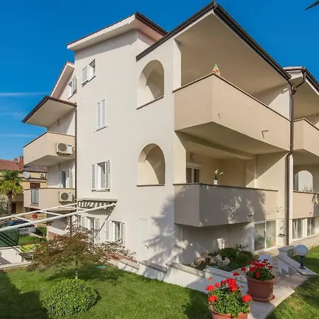 Apart Palma 3*